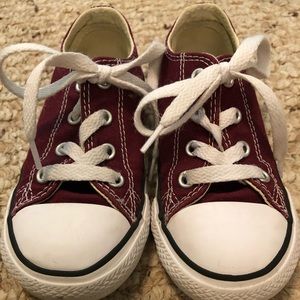 Maroon kids converse